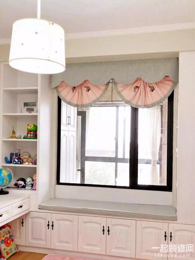 喜欢这种飘窗收纳柜,让小户型也能多出储物空间! 喜欢这种飘窗收纳柜,让小户型也能多出储物空间!